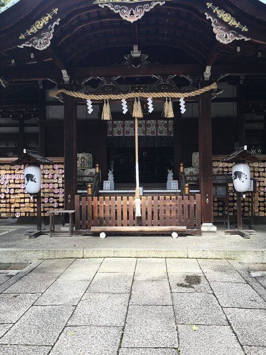 岡崎神社本殿